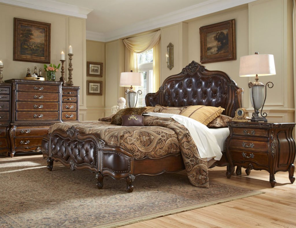 коричнева спальня в класичному стилі